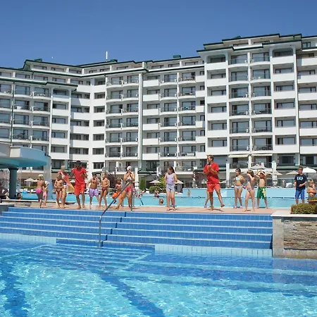 Emerald Alexor Apartamento